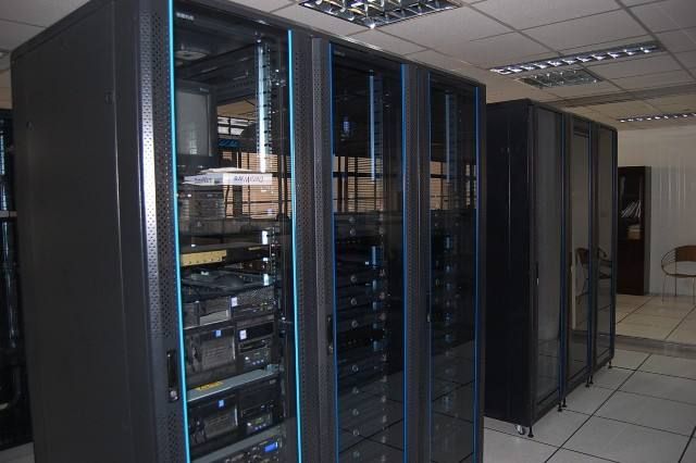 機房適合環(huán)境和溫度